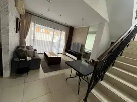 apartment 2lantai yang bersih dan nyaman