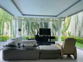Murah   Rumah pool dan furnish cellini kota baru parahyangan, bandung