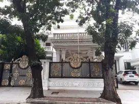 Dijual Rumah classic mewah 4Lt di Kramat, Senen, Jak-Pusat