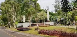 Rumah Bagus Elegan Siap Huni Lingkungan Bersih di Menteng Residence