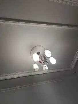 Lampu gantung bekas