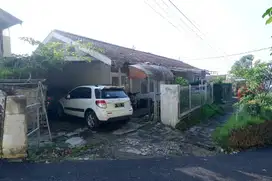 Jual Rumah Hitung Tanah di Setiabudi Tepat di Samping Kampus NHI