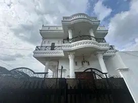 DIJUAL RUMAH MEWAH + KOLAM RENANG DEMANG LEBAR DAUN PALEMBANG