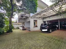 DISEWAKAN  RUMAH SIAP HUNI DI PANGPOL JAK SEL