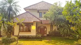 Rumah Full Furnished di Rancamaya Golf Estate