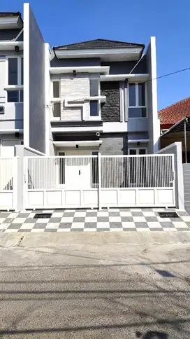 Rumah New Minimalis di Nginden Dkt Ubaya, Bethany, Manyar ROW 3 Mobil