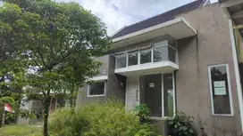 DI jual Rumah di Cluster Sentul City