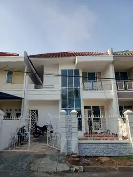 Rumah 2 Lantai di Taman Modern Cakung Jakarta Timur