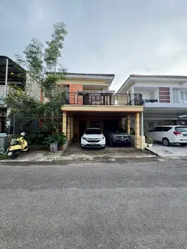 Rumah tengah Kota didalam kawasan Hotel Four Point Makassar