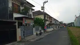 Rumah Tingkat Dekat Titi Bumi Dan Pingit