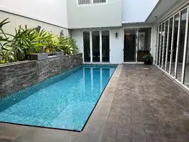 rumah 2lantai yang tenang
