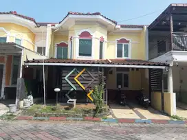 Rumah dua lantai full furnished di Graha Wahid Semarang