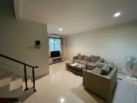 Disewakan Rumah di Daan Mogot Baru