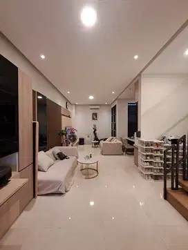 Rumah Baru, Scandinavian, 2,5 Lantai, Utara, di Cluster Banjar Wijaya