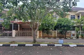 Sale Rumah Taman Golf Boulevard , Tangerang