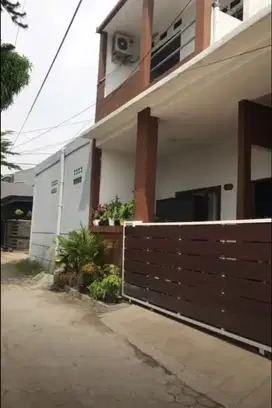 Dijual Cepat Rumah 2 Lantai di Komplek Kodau Jatimekar Bekasi