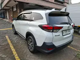TOYOTA RUSH 2018  PUTIH