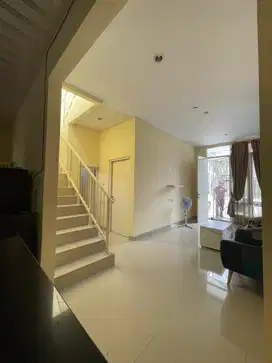 Di JUAL RUGI,, Balik Modal aja Rumah di Binong Karawaci Tangerang