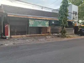 Rumah hitung tanah siap bangun di jalan mh.thamrin kerten laweyan