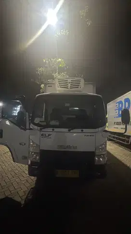 Thermo king truck isuzu