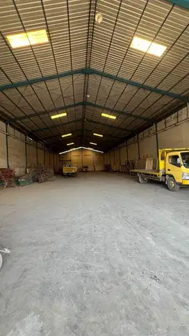 Disewakan gudang siap pakai di pergudangan romokalisari dekat pintu to