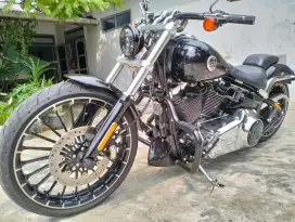 Harley Davidson Softail Breakout 2017