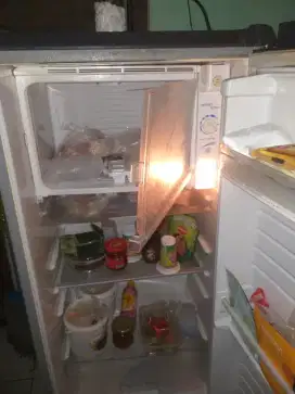 Kulkas 1 pntu low wat gt dngin beku lengkap free lalamove