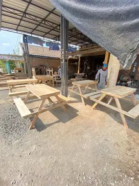 meja kursi gandeng