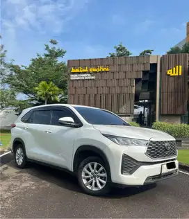 Toyota Kijang Innova 2023 Bensin