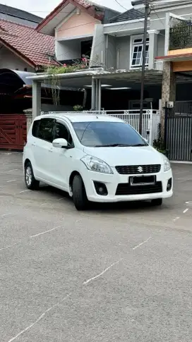 Suzuki Ertiga 1.4 GX Manual Tahun 2012 Putih Metalik