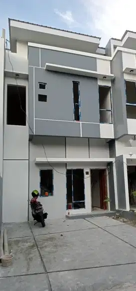 RUMAH ,JLN MANNURUKI BTN TABARIA DKT KAMPUS UNM PETTARANI