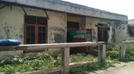 Dijual sebidang tanah diatas nya berdiri bangunan