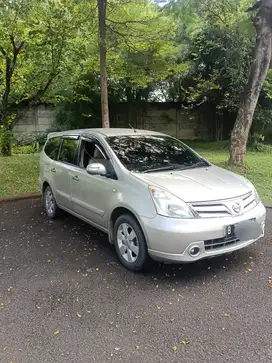 Nissan Livina 2009 Bensin