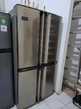 Kulkas 4 Pintu Sharp Hybrid
