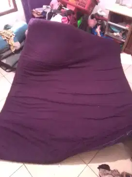 Kasur lantai bulu bekas