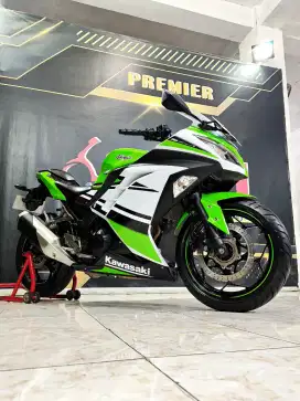 Ninja fi250cc ABS Anniversary limited mewah. Anugerah Motor rungkut
