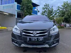 Suzuki SX4 2016 - SBU India, plat bodi tebal, jok kulit, karpet dasar.