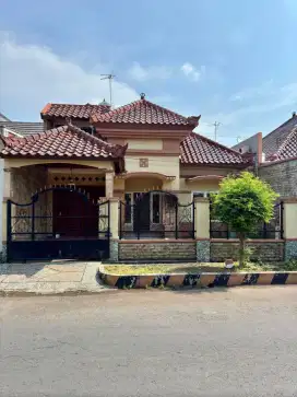 Dijual Rumah jalan boulevard purimas dekat merr dan pintu tol