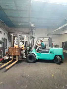 Forklift Mitsubishi 5  ton ban double
