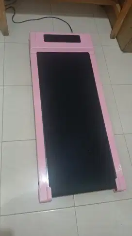 Walking pad baru pakai 2 bulan