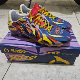 Sepatu bola ortus