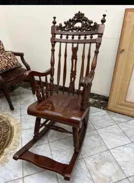 Kursi Goyang Antik Klasik Jati Ukir
