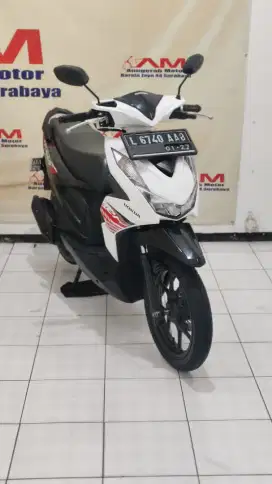 Km 7 Ribu Honda Beat cbs Tahun 2022 warna putih glossy
