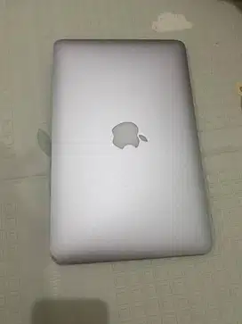 Macbook Air 11 Inch 2016 Bekas