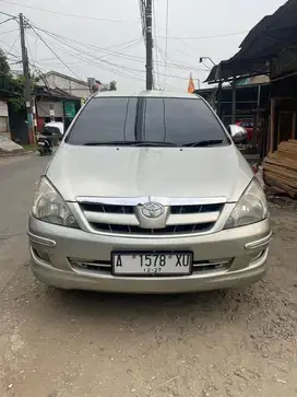 Innova 2005 istimewa