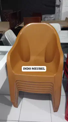 KURSI SANTAI , KURSI TERAS PLASTIK NAPOLLY