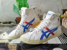 Sepatu Casual Asics Doble Clutch Kulit