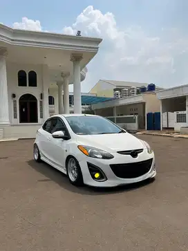 Mazda 2 2012 Bensin