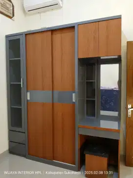 Lemari dan meja belajar desain interior kamar set minimalis