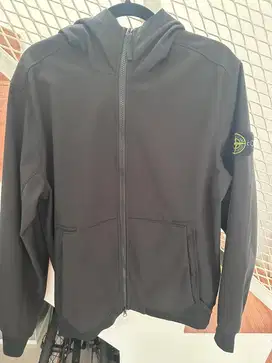 jual softshell stone island black size M